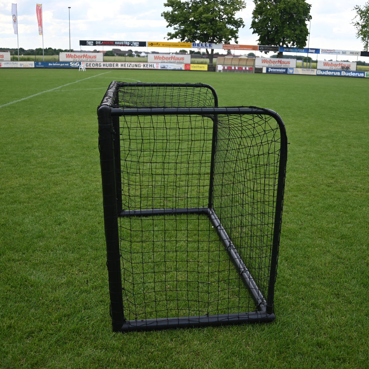 Football goal black edition - 1.8m x 1.2m Powershot