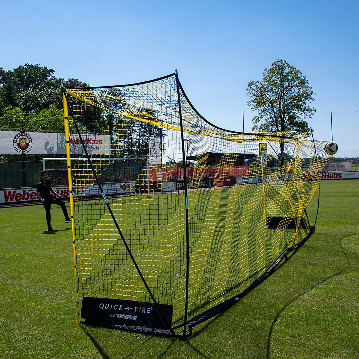 QuickFire® Self-weighted goal - 7.3m x 2.4m Powershot