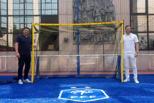 Netsportique : le spécialiste du matériel sportif et des buts de foot, recommandé par les clubs internationaux 