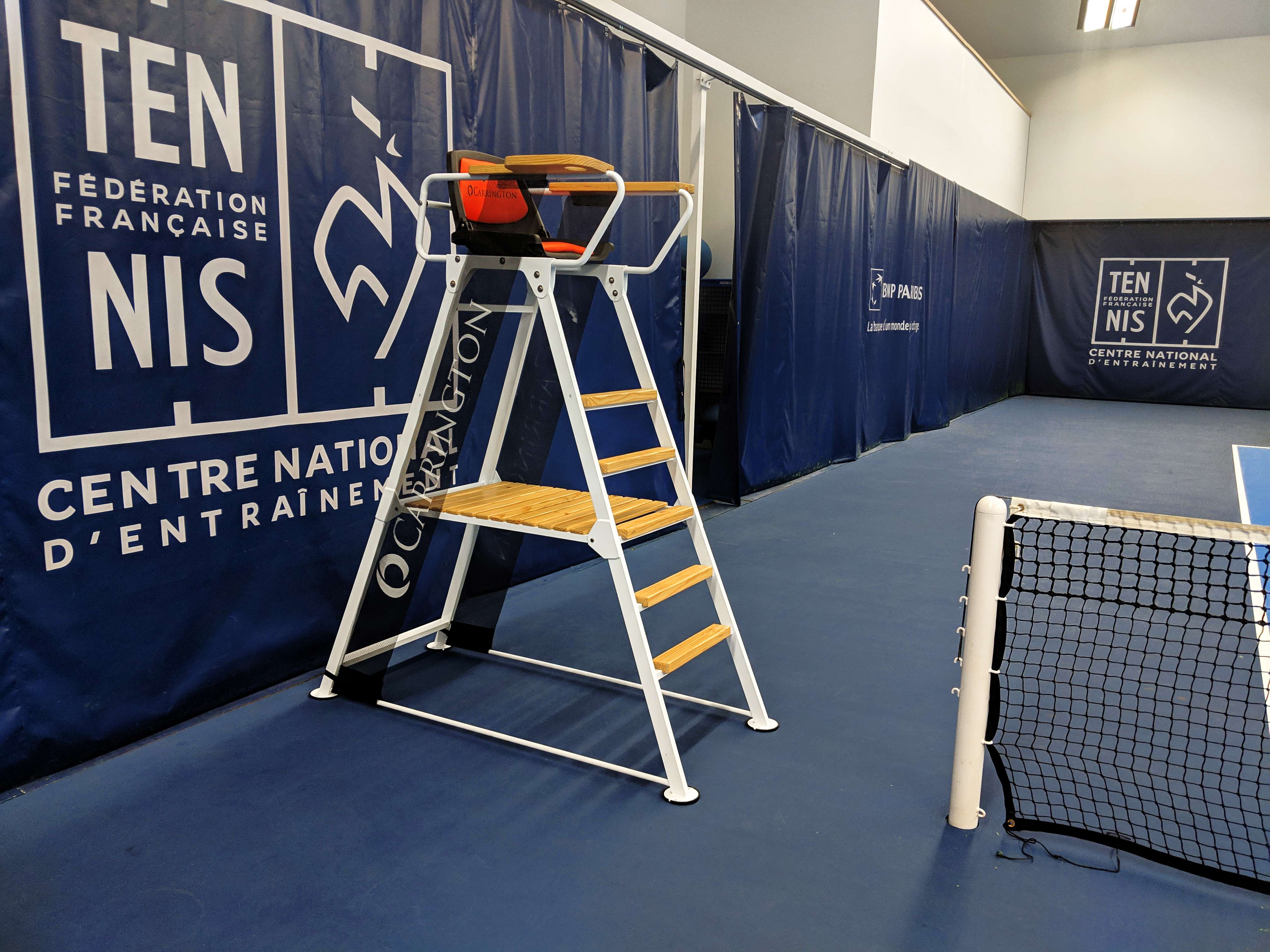 Chaises d'arbitre de tennis