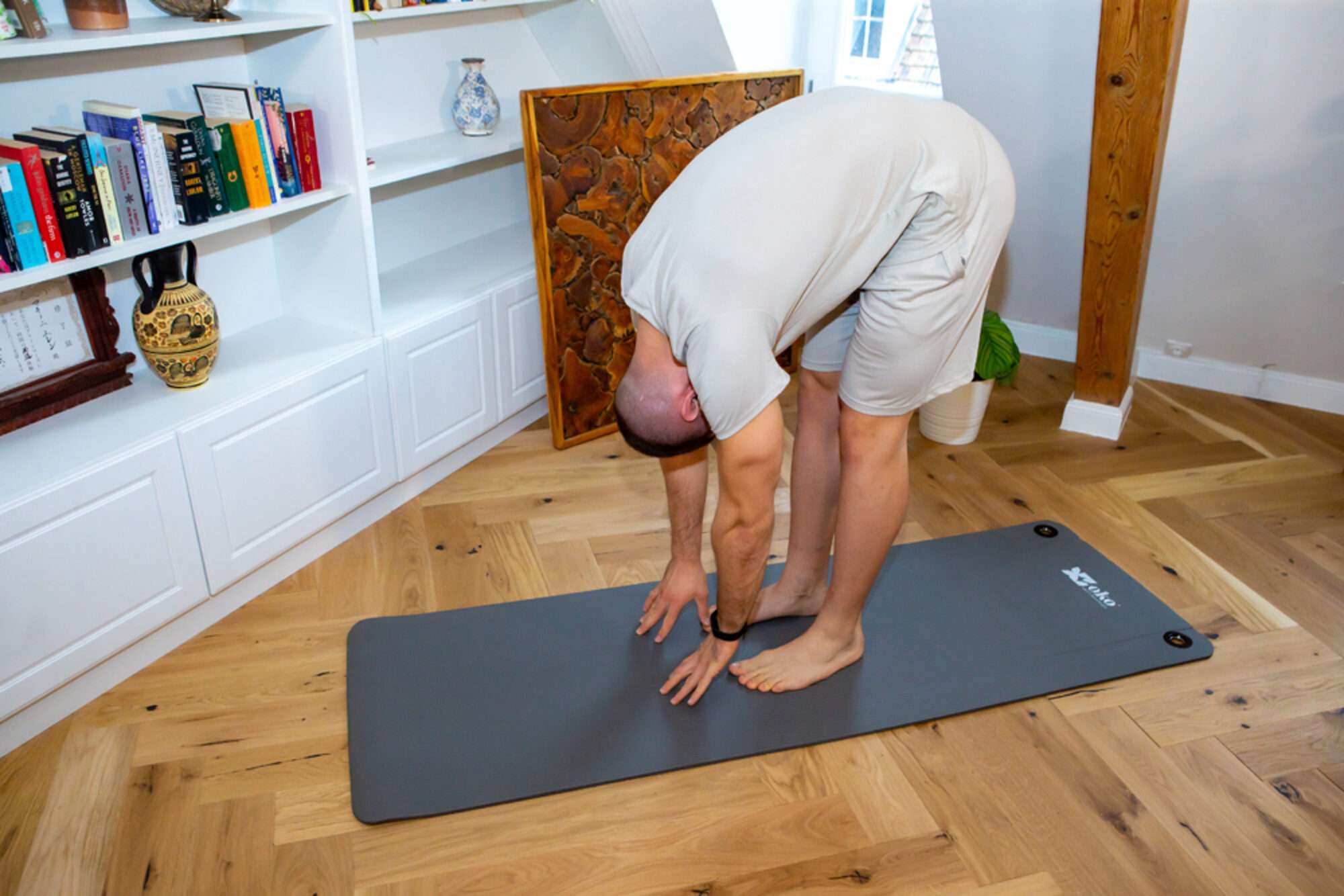 Image du produit : Tapis de yoga OKO avec oeillets épaisseur au choix 0,8 ou 1,5 cm