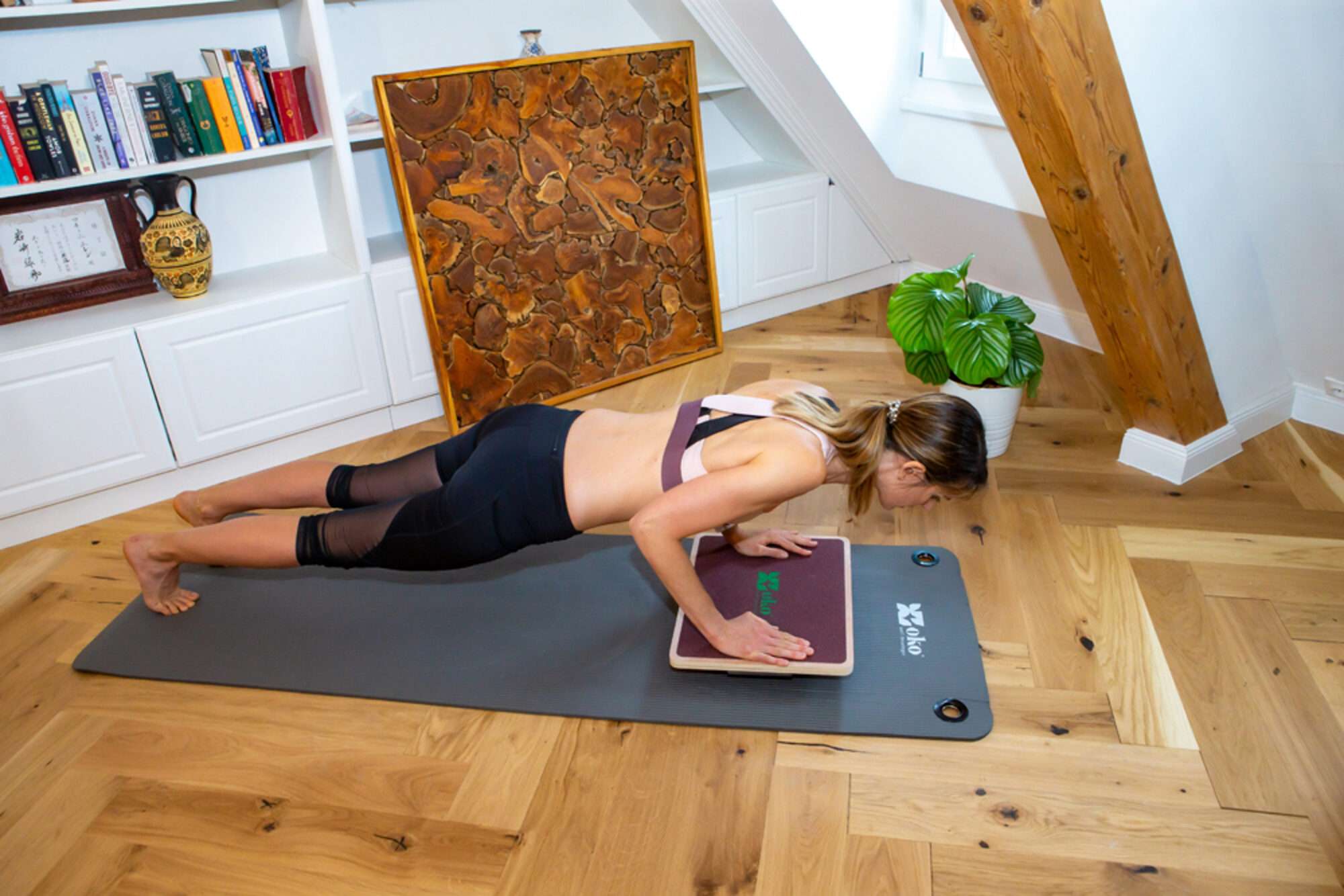 Image du produit : Balance board en bois OKO - Rouge