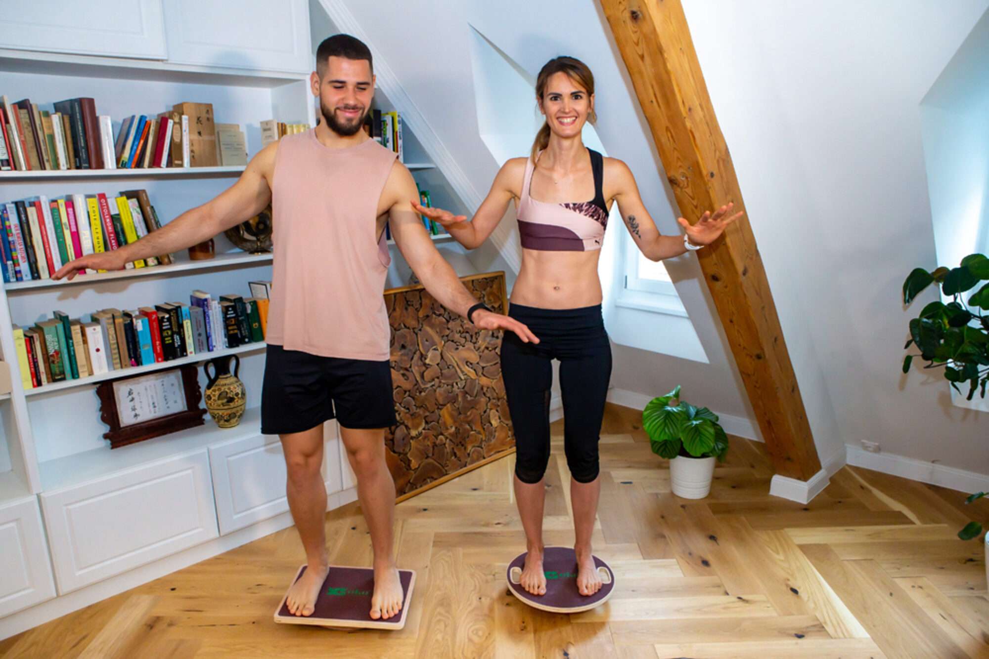 Image du produit : Balance board en bois OKO - Rouge