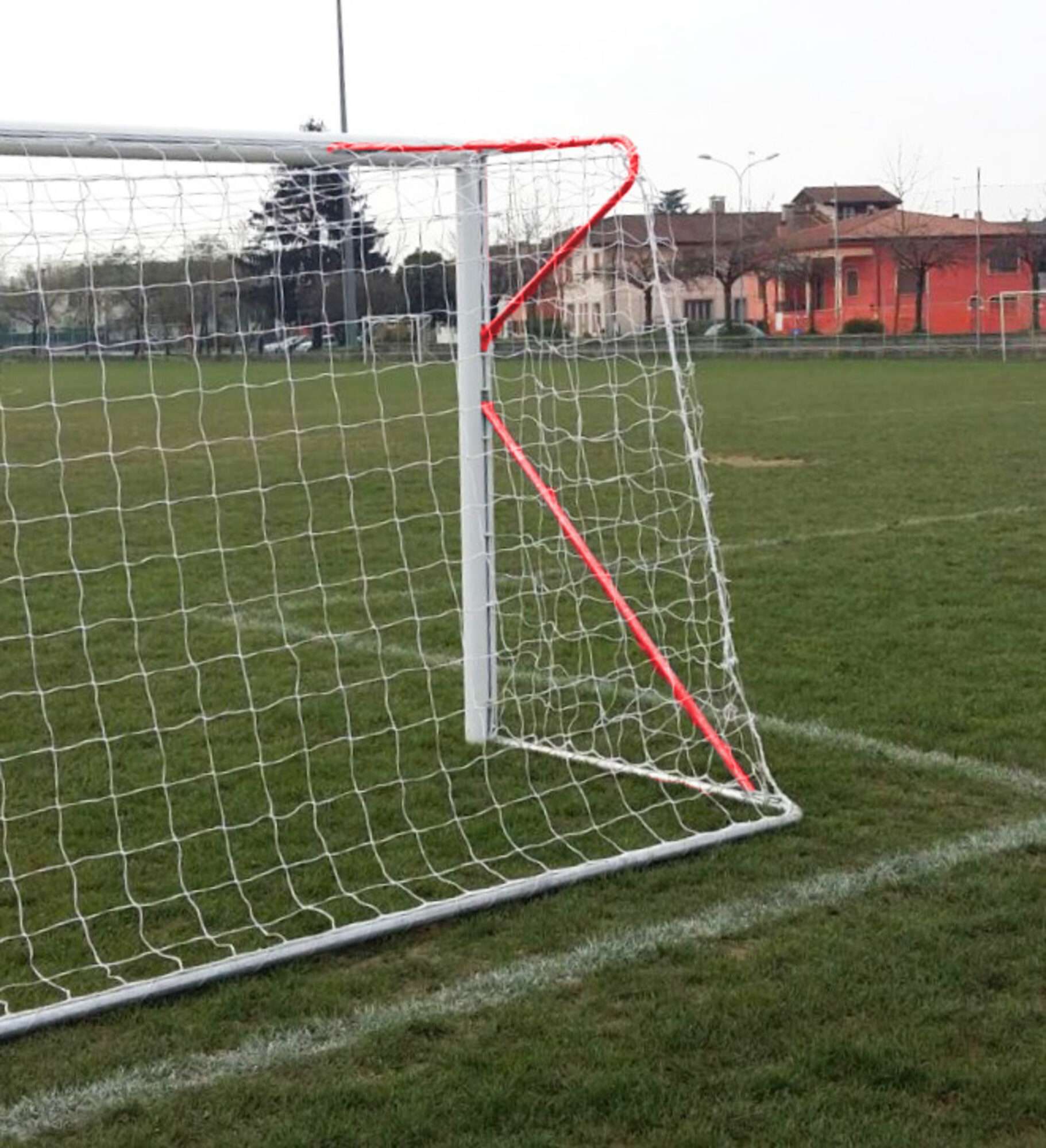 Image du produit : But de foot à 8 - Transportable - Aluminium - BASIC - Rouge