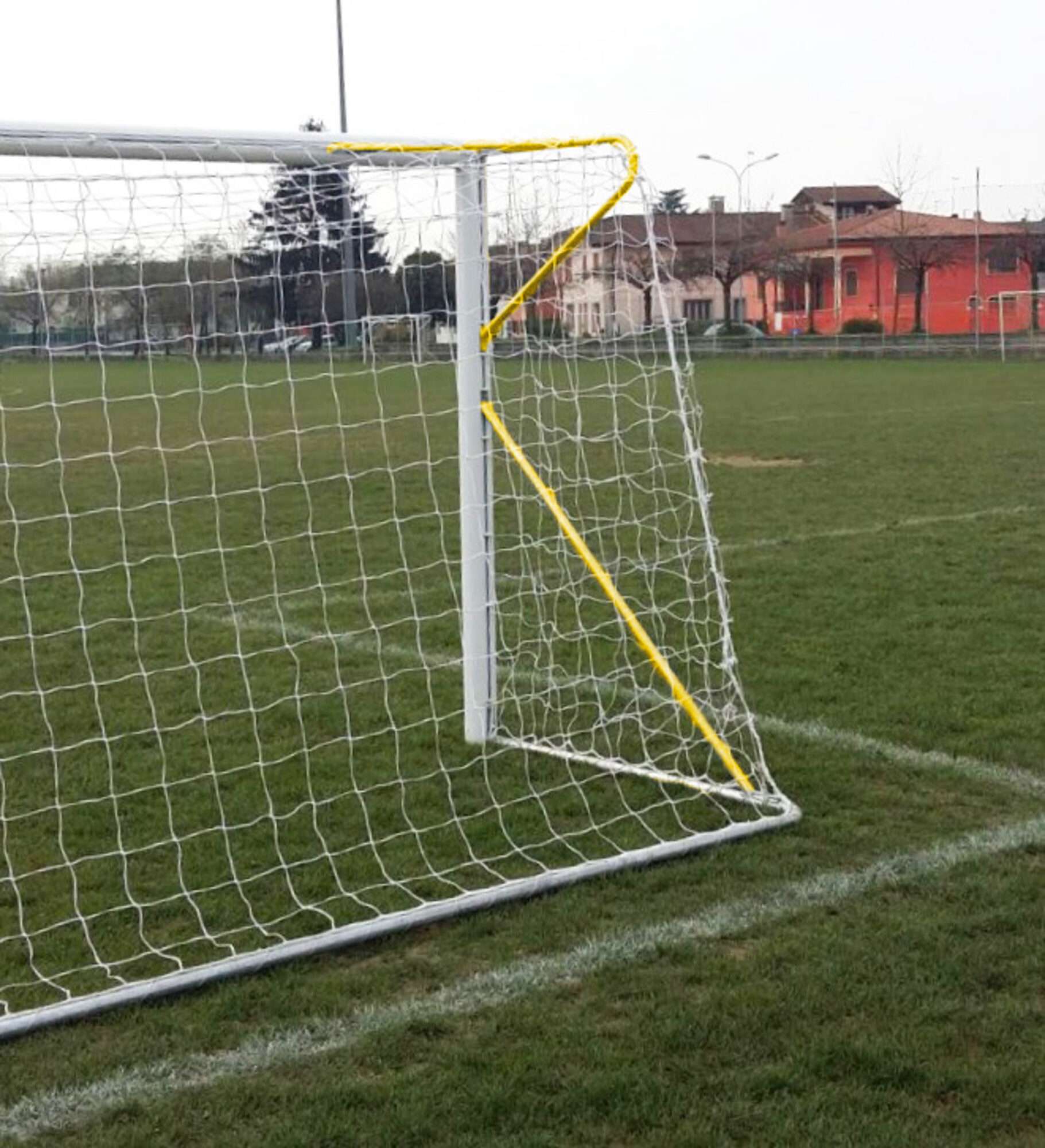 Image du produit : But de foot à 8 - Transportable - Aluminium - BASIC - Jaune