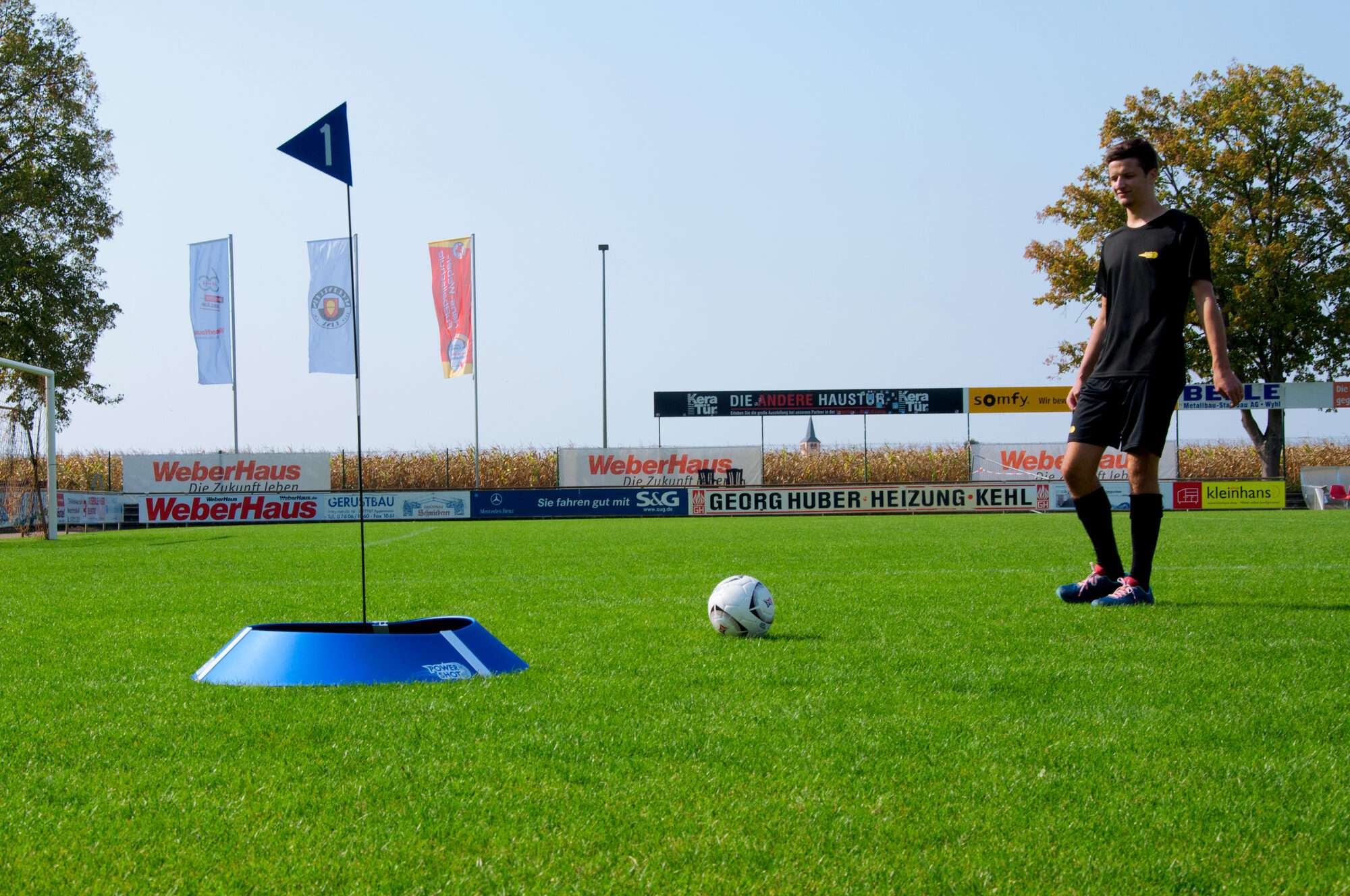 Image du produit : Kit de 3 cibles de FOOT GOLF avec jalon drapeaux et sac de transport