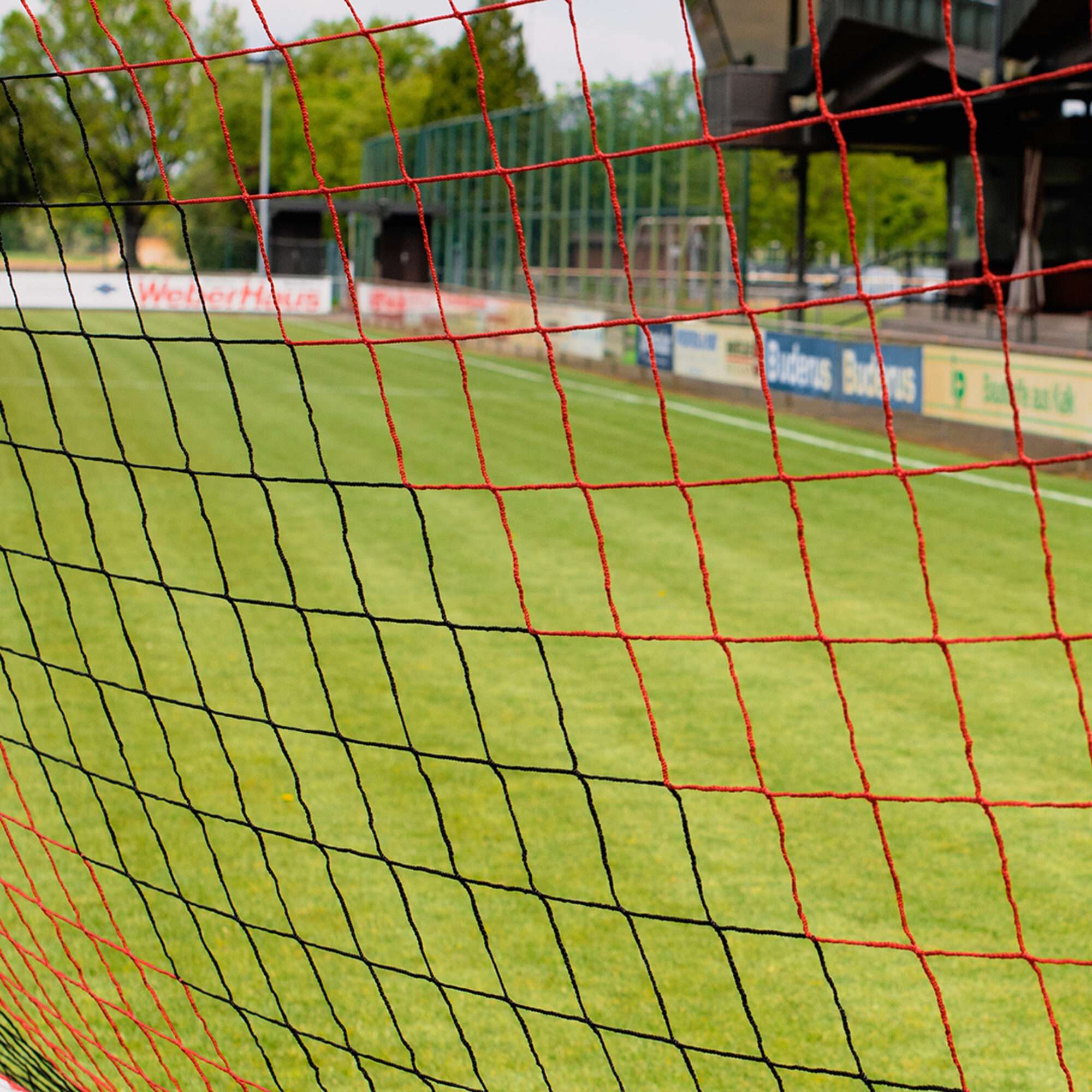 Image du produit : Filet de foot - 7,32 x 2,44 x 0,8 x 2 m - 3mm - NOIR / ROUGE