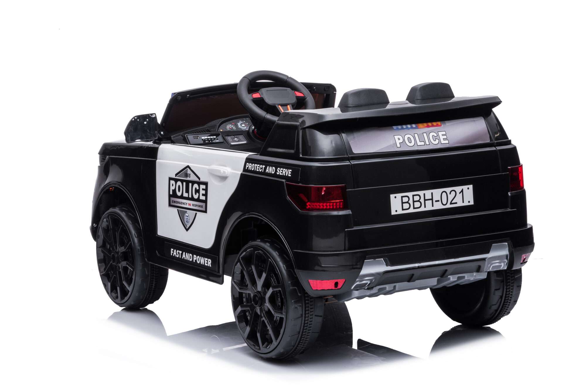 Image du produit : Police car in black color (3-8 years)