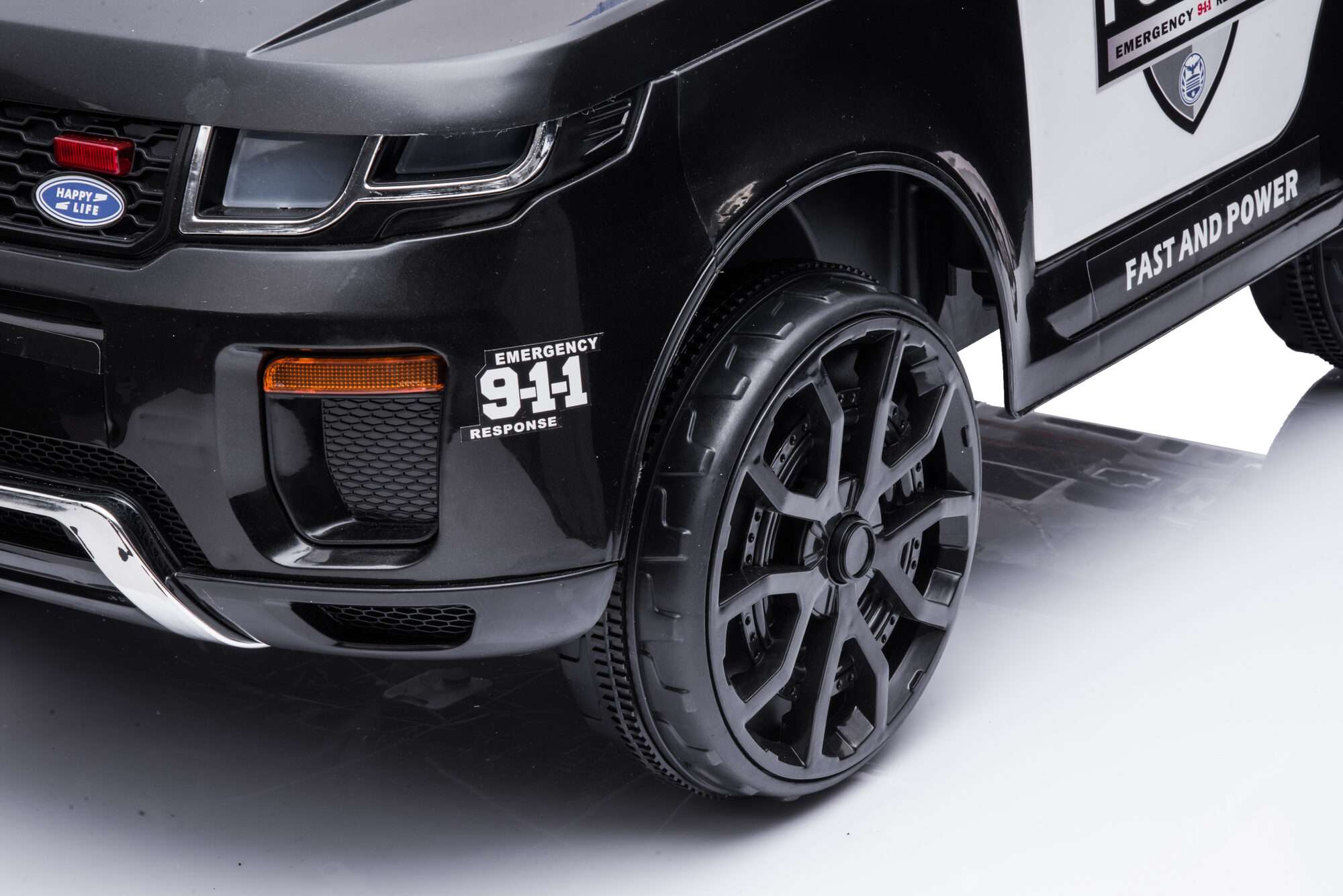 Image du produit : Police car in black color (3-8 years)